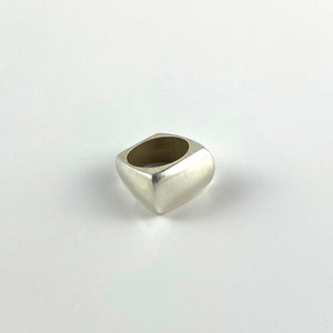 Curvas Ring - Sterling Silver